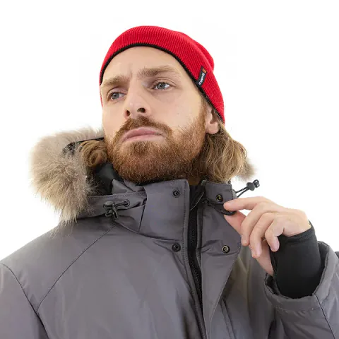 Шапка Brodeks Bicolor, красный / черный